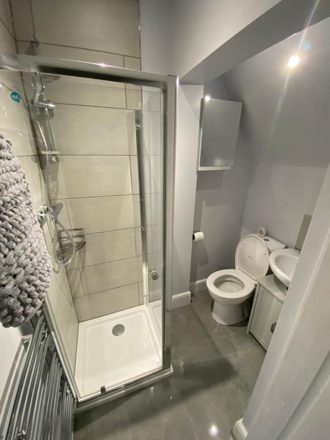 Private & Modern En-Suite Rooms Town Centre Self Check-In Barnsley Exterior photo