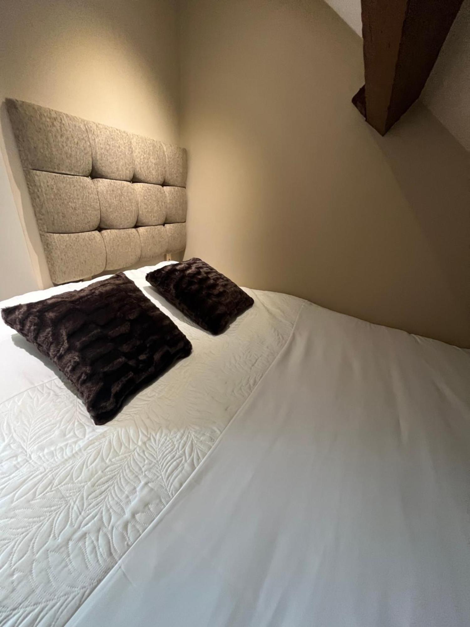 Private & Modern En-Suite Rooms Town Centre Self Check-In Barnsley Exterior photo